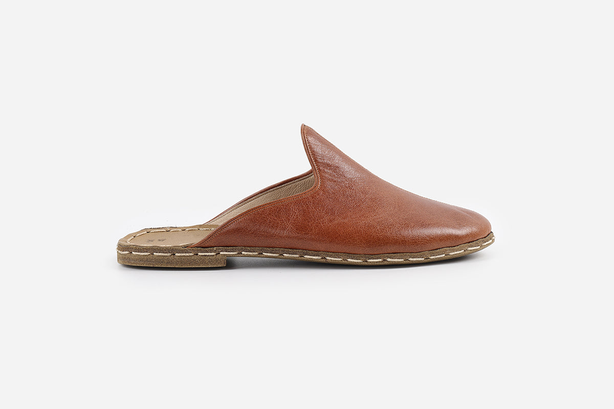 Men's Chestnut leather slippers, handmade in Turkey from Italian leather for a classic, refined style.