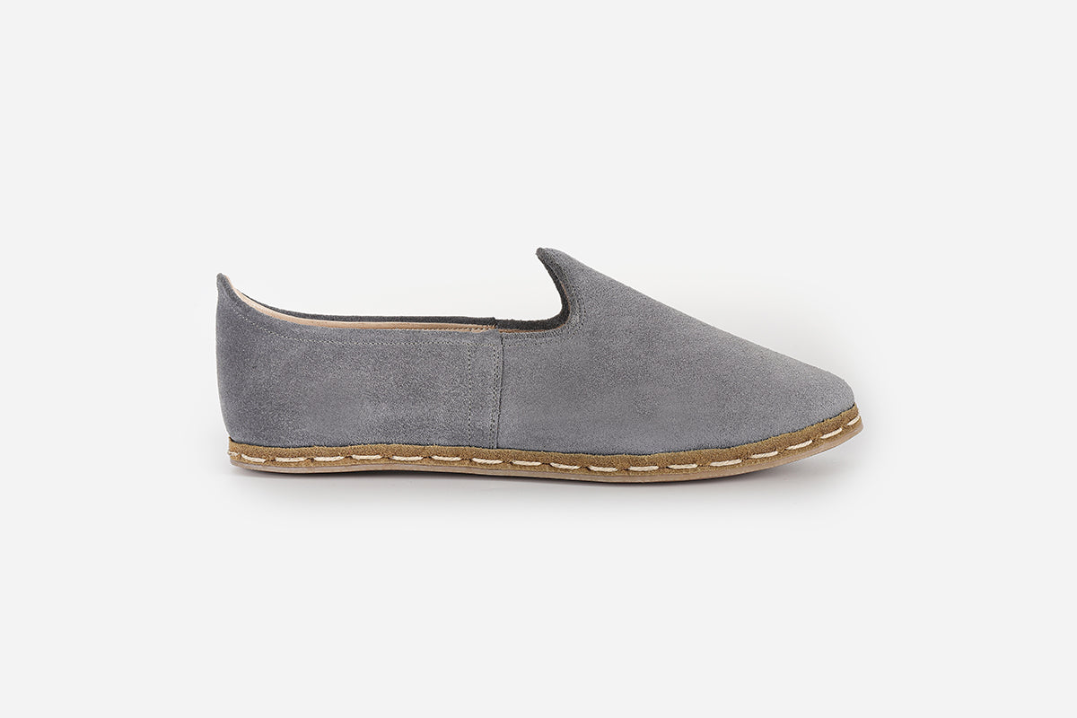 Men's Mist Grey suede loafers, handmade in Turkey from premium materials for a refined, light grey look.