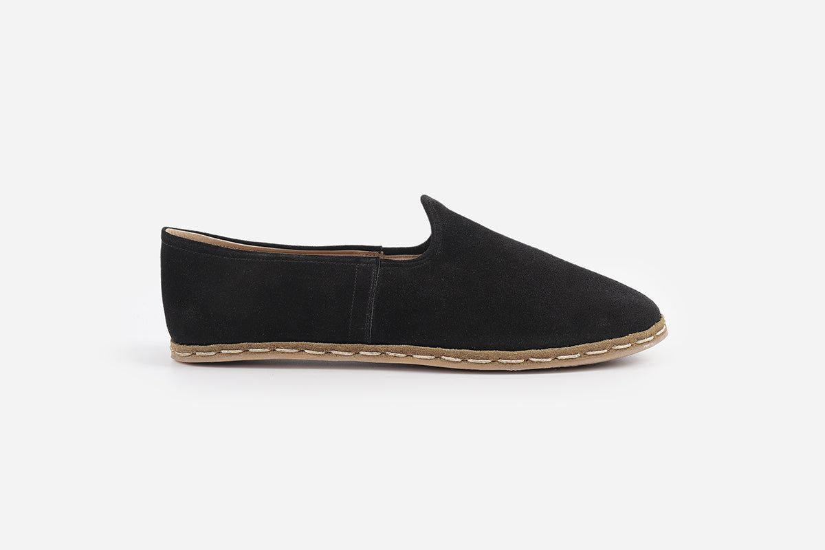 Women's loafers in Nocturne suede, handmade for a rich, deep color and a refined, elegant design.