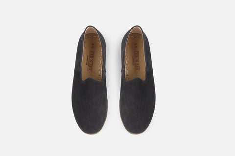 Stylish men's Onyx Black nubuck loafers, combining a refined black color with meticulous handcrafting from Turkey.