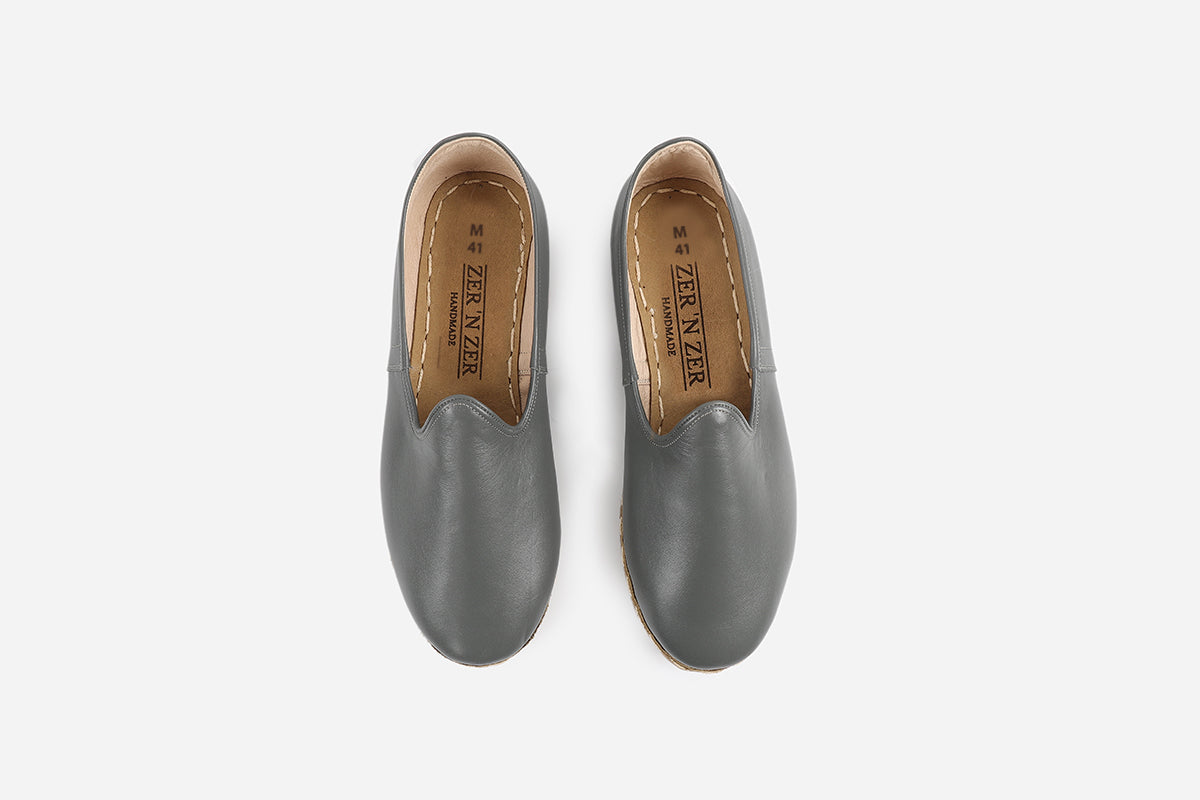 Stylish men's Slate Grey leather loafers, combining a sophisticated grey tone with meticulous handcrafting in Turkey.